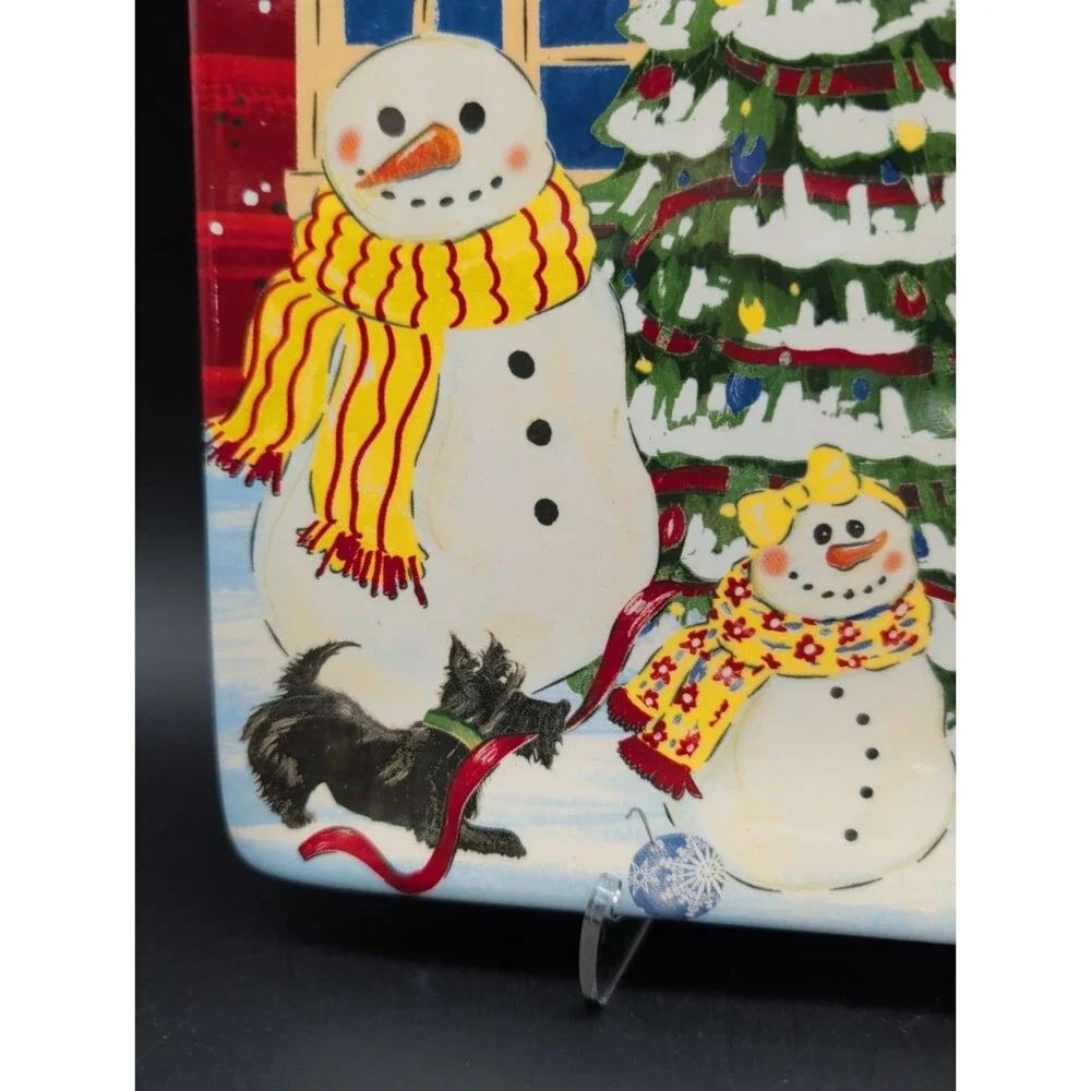 Nantucket Home For The Holidays 8-in Square Plate Snowman Family Terrier Tree